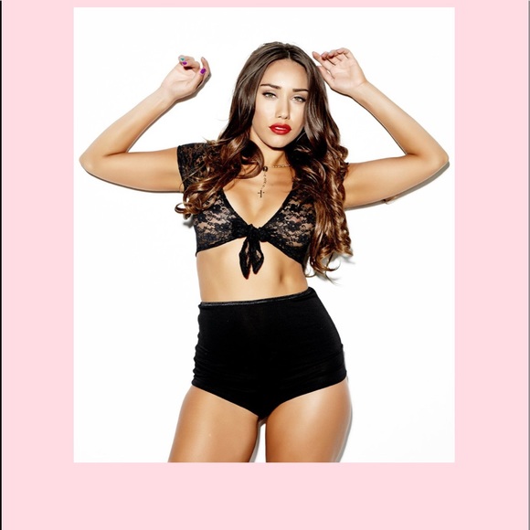 LACE BALLET TIE TOP WITH CAP SLEEVES - Picture 2 of 4